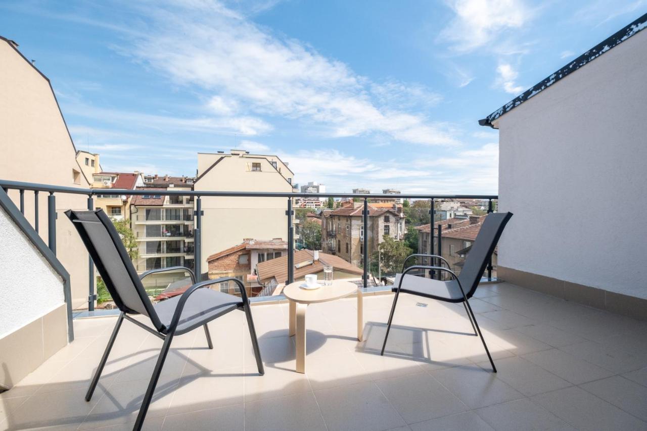 Large Terrace In Old Center Of Sofia By Flat Mаnager Apartment Exterior foto